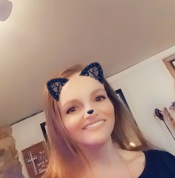 Meet your Posher, Lynn - Picture 1 of 1